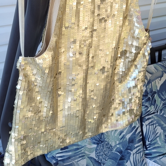 Square✨️ Sequins Halter Top - Picture 4 of 11